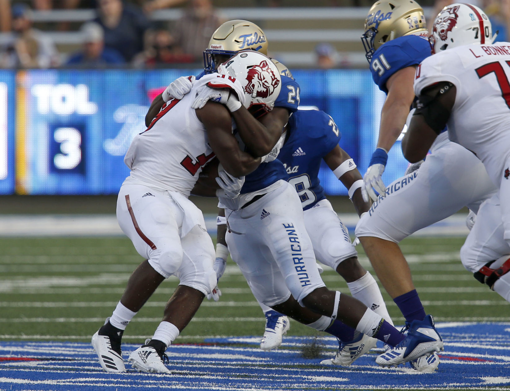 LB Treyvon Reeves